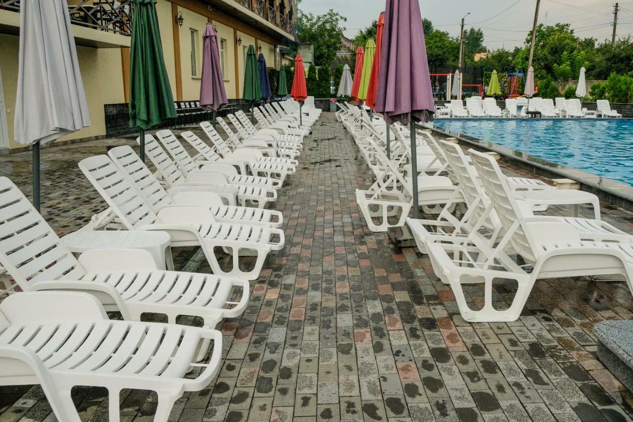 Оздоровчий Комплекс Гайки Заїзд Провулок Сухий Яр 12 Hotel Zhytomyr Ngoại thất bức ảnh