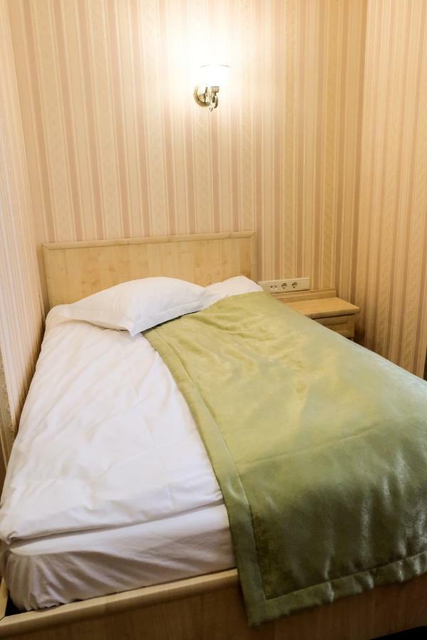 Оздоровчий Комплекс Гайки Заїзд Провулок Сухий Яр 12 Hotel Zhytomyr Ngoại thất bức ảnh