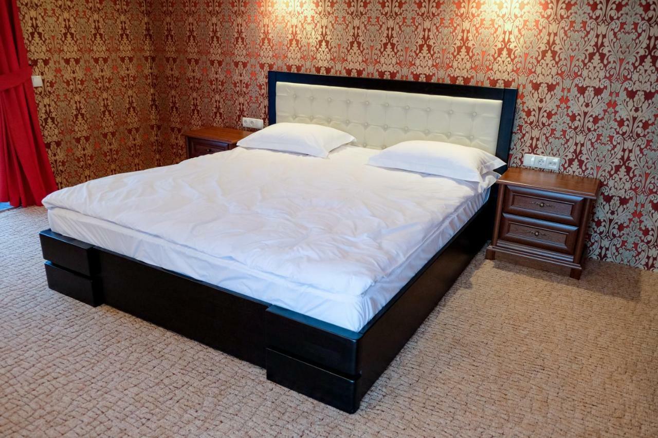 Оздоровчий Комплекс Гайки Заїзд Провулок Сухий Яр 12 Hotel Zhytomyr Ngoại thất bức ảnh
