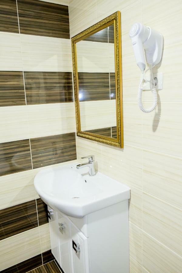 Оздоровчий Комплекс Гайки Заїзд Провулок Сухий Яр 12 Hotel Zhytomyr Ngoại thất bức ảnh
