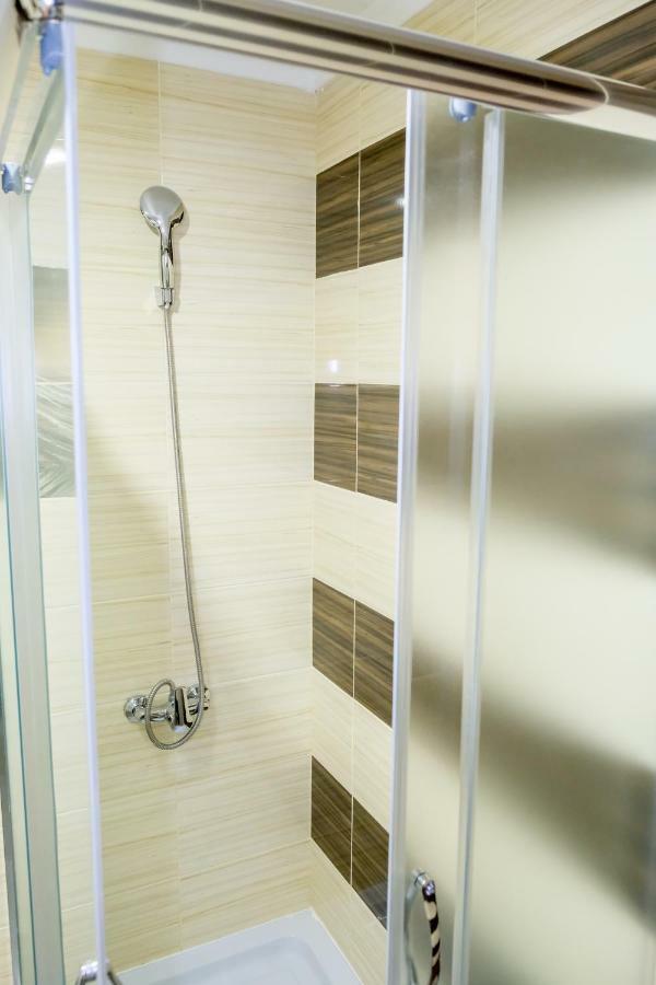 Оздоровчий Комплекс Гайки Заїзд Провулок Сухий Яр 12 Hotel Zhytomyr Ngoại thất bức ảnh