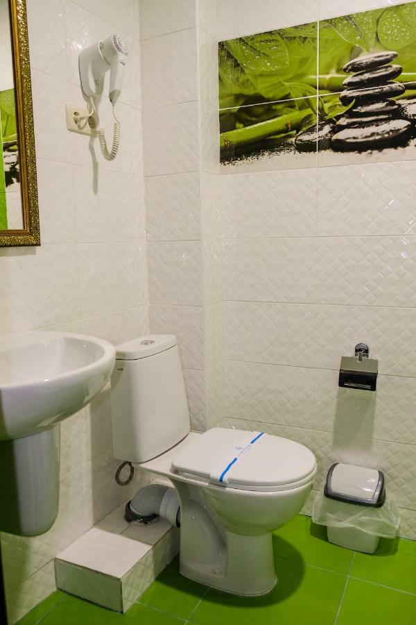 Оздоровчий Комплекс Гайки Заїзд Провулок Сухий Яр 12 Hotel Zhytomyr Ngoại thất bức ảnh