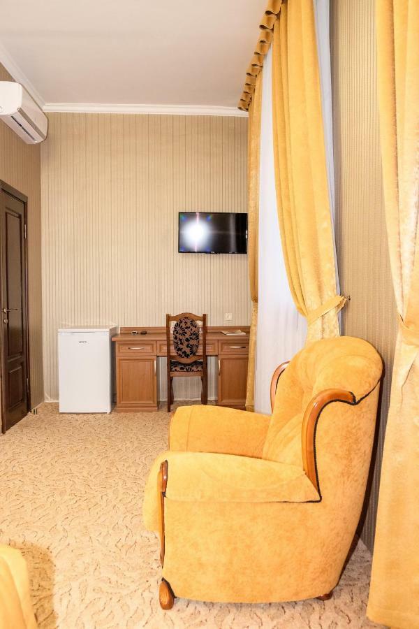 Оздоровчий Комплекс Гайки Заїзд Провулок Сухий Яр 12 Hotel Zhytomyr Ngoại thất bức ảnh